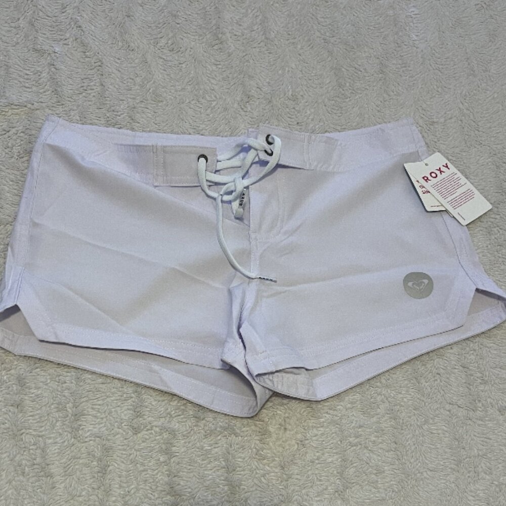 ✨NWT ROXY White Dye 2 Inch BoardshortBoard Shorts - Small